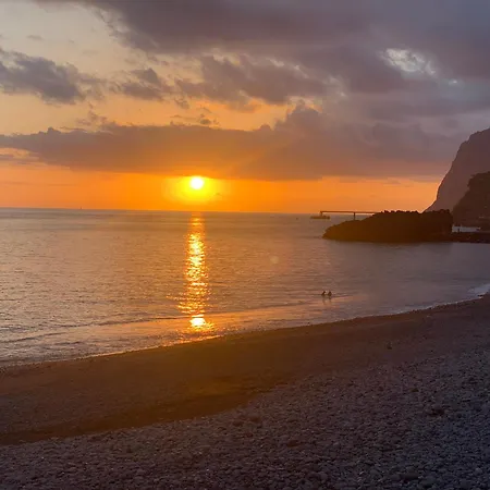 Pakisa-holidays * Funchal (Madeira)