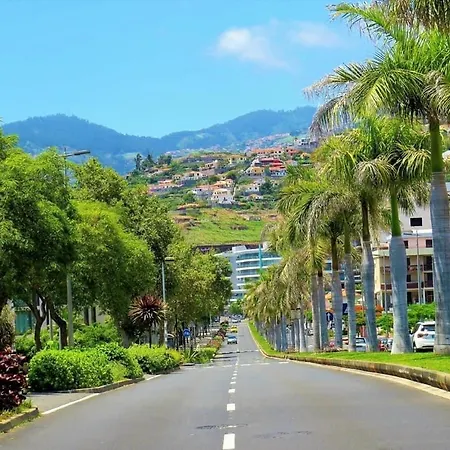 Pakisa-holidays * Funchal (Madeira)