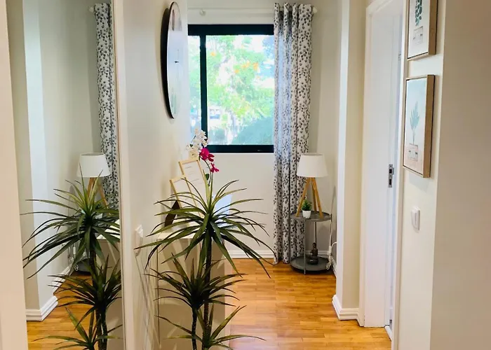 Pakisa-holidays * Funchal (Madeira)