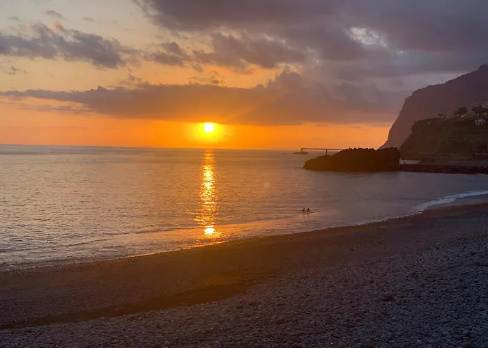 Pakisa-holidays * Funchal (Madeira)